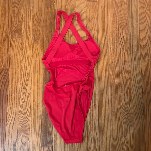 Andie The Tulum One Piece Swimsuit Cherry Red size M NWT - Picture 6 of 9